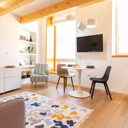 Civico 65-40 Apartment *